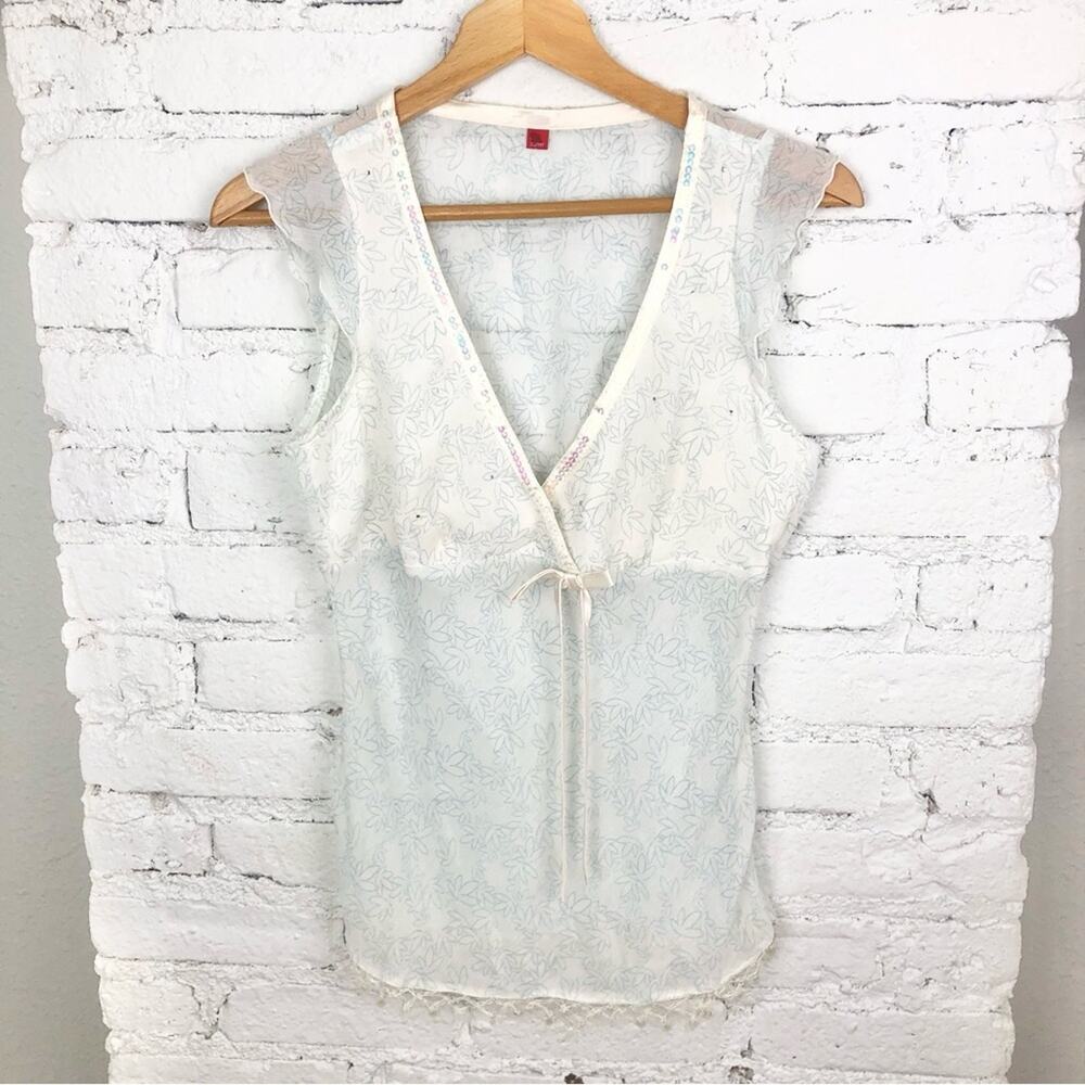 Y2K Vintage White Floral Sheer V-Neck Sleeveless Top